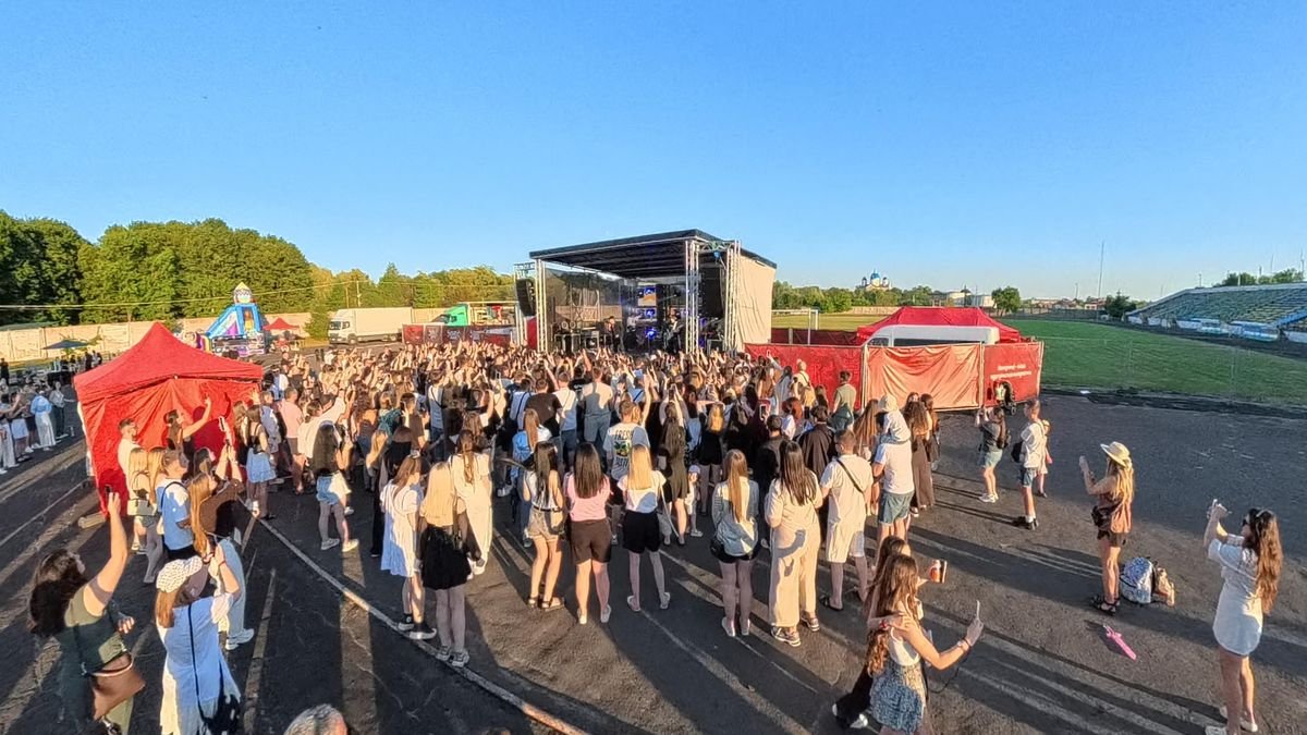 Драйв та повний стадіон: як у Шептицькому пройшов «ВЕЧОРНИЦІ FEST» (ФОТО/ВІДЕО)